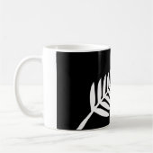 Silberner Farn-Flagge (Neuseeland) Kaffeetasse (Links)