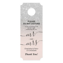 Silberner Glitzer stört die Begrüßung nicht