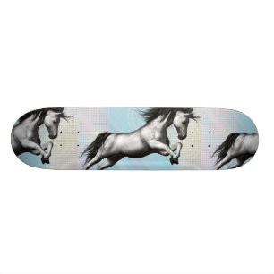Silbernes Einhorn Skateboard