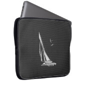 Silbernes Segelboot-Regatta auf Kohlenstofffaser Laptopschutzhülle (Vorne Rechts)