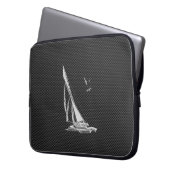 Silbernes Segelboot-Regatta auf Kohlenstofffaser Laptopschutzhülle (Vorderseite Links)