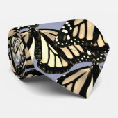 Silberschmetterlinge und Goldschmetterlinge Krawatte (Gerollt)