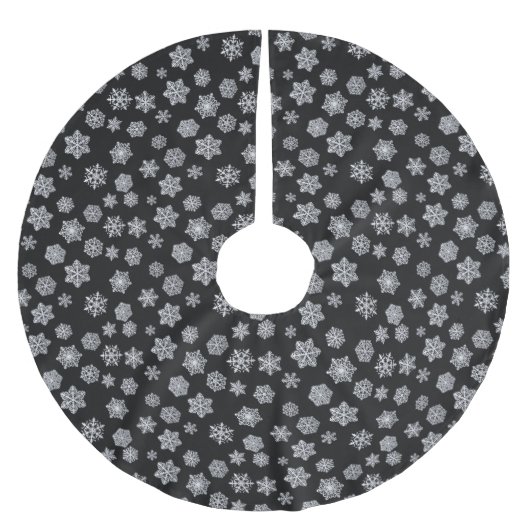 Silberschneeflocken auf schwarzem Hintergrund Polyester Weihnachtsbaumdecke (Vorderseite)