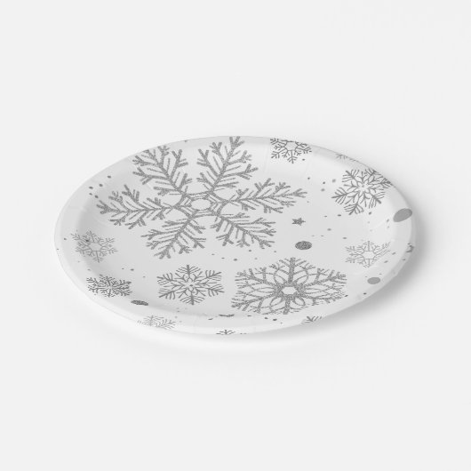 Silberschneeflocken auf weiß pappteller (Schrägansicht)