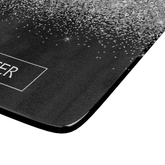 Silberschwarzer Glitzer Girl Monogram Name Schneidebrett (Ecke)