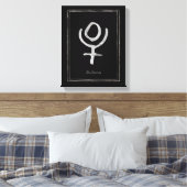 Silberstilisiertes Symbol des Pluto-Planeten Leinwanddruck (Insitu (Schlafzimmer))