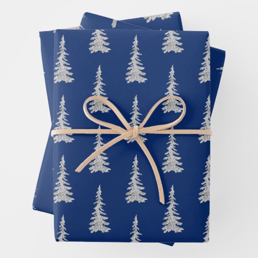 Silberwaldspruce-Bäume auf Navy Blue Geschenkpapier Set (Beispiel)