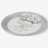 Silberweiße Blume 25. Hochzeitstag Pappteller (Schrägansicht)
