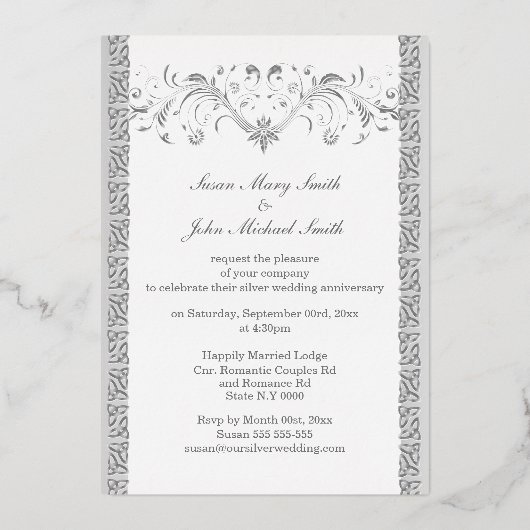 Silberweißes keltisches Blumenfest Folieneinladung (Vorderseite)