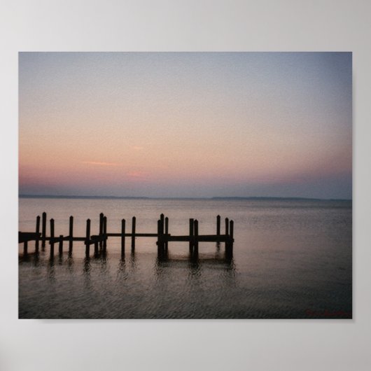 Silent Pier Poster (Vorne)