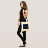 Silent Samurai – The Feminine Shadow: Urban Night Tragetasche (Vorderseite (Model))