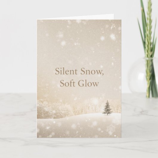 Silent Snow, Soft Glow;Minimalist ElegantChristmas Karte (Vorderseite)