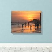 Silhouette am Strand Leinwanddruck (Insitu (Holzboden))