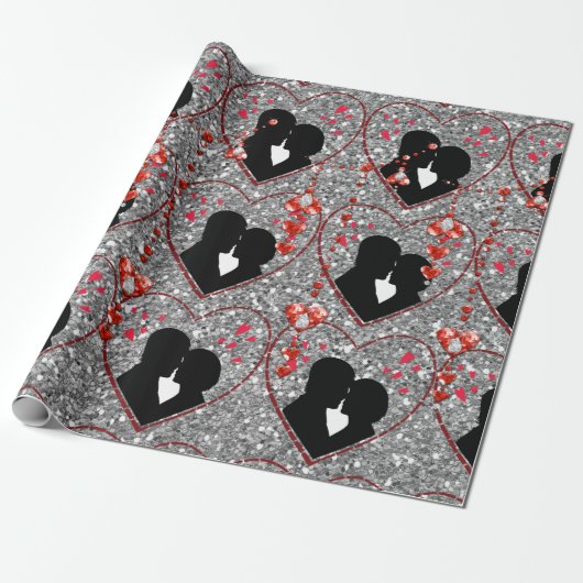 Silhouette Couple Red Heart Droplets Silver Geschenkpapier (Ungerollt)