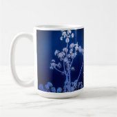 Silhouette der Bäume in der Tasse Royal Blues (Links)