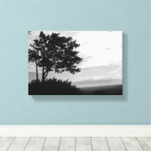 Silhouette der Bäume in Schwarz und Weiß Leinwanddruck (Insitu (Holzboden))