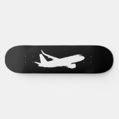 Silhouette der Flugzeugjet-Liner mit schwarzer Dec Skateboard (Horizontal)