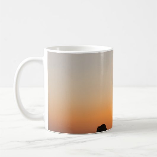Silhouette der Frau am Rande der Ewigkeit Kaffeetasse (Links)