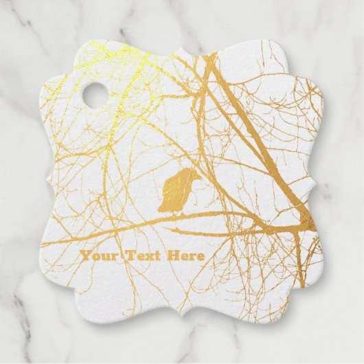 Silhouette der Goldkruste in Baumzweigen Geschenkanhänger (Vorderseite)