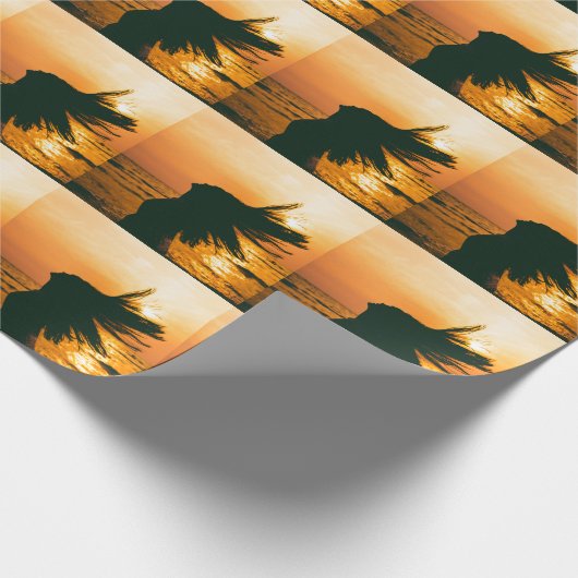 Silhouette der Mädchen, Sonnenuntergang auf dem Me Geschenkpapier (Ecke)