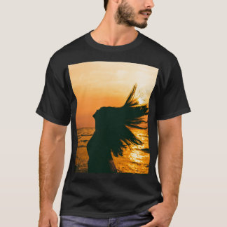 Silhouette der Mädchen, Sonnenuntergang auf dem Me T-Shirt