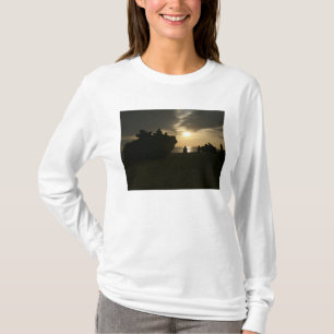 Silhouette der Marinesoldaten T-Shirt