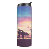 Silhouette der Surfer Thermosbecher (Nach links gedreht)