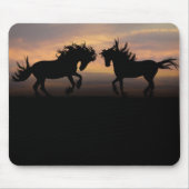 Silhouette der Wilden Pferde Mousepad (Vorne)
