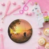 Silhouette des Fischers auf See am Sonnenuntergang Pappteller (Party)