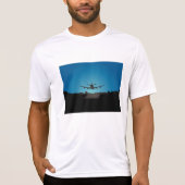 Silhouette des Flugzeugs bei Nacht T-Shirt (Vorderseite)
