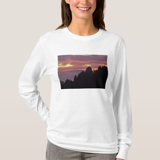 Silhouette des Huangshan T-Shirt (Vorderseite)