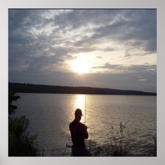 Silhouette des Mannes, der bei Sonnenuntergang fis Poster (Vorne)