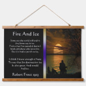 Silhouette des Ozeans mit einem Spiegelbild des Mo Wandteppich Mit Holzrahmen (Vorne)