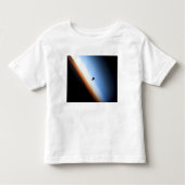Silhouette des Space Shuttle Endeavour Kleinkind T-shirt (Vorderseite)
