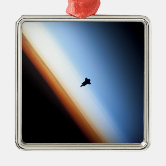 Silhouette des Space Shuttle Endeavour Ornament Aus Metall (Vorne)