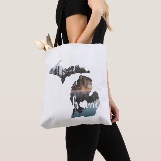 Silhouette des Staat von Michigan auf Weiß Tasche (Von Nahem)