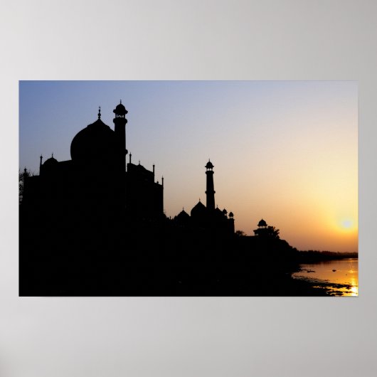Silhouette des Taj Mahal bei Sonnenuntergang, Agra Poster (Vorne)