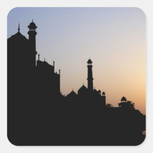 Silhouette des Taj Mahal bei Sonnenuntergang, Agra Quadratischer Aufkleber