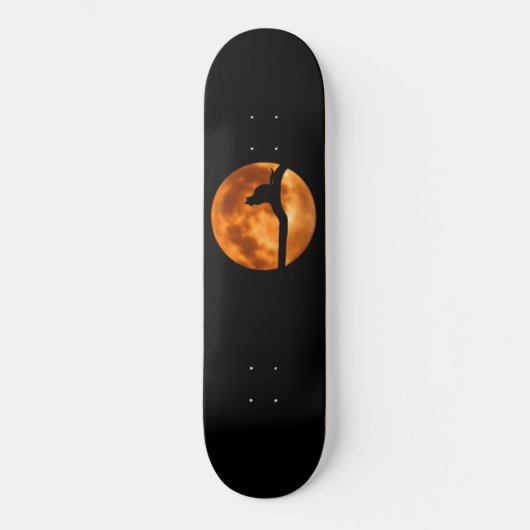 Silhouette einer Schwarzen Katze in einem Baumskat Skateboard (Vorderseite)