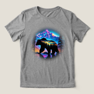 Silhouette eines Bären mit Naturlandschaft Tri-Blend Shirt