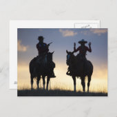 Silhouette eines Cowboys, der seine Pistole auf ei Postkarte (Vorne/Hinten)