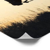 Silhouette eines Cowgirl auf ihrem Pferd gegen die Poster (Ecke)