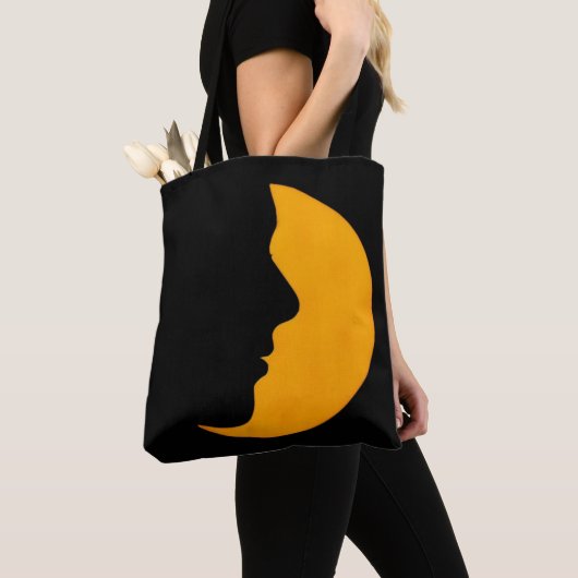 Silhouette eines Frauengesichts. Tasche (Von Nahem)