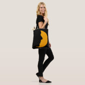 Silhouette eines Frauengesichts. Tasche (Am Model)