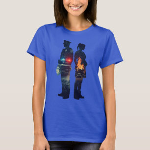 Silhouette eines Paares aus Polizist und Krankensc T-Shirt