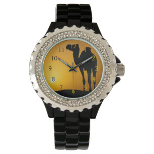 Silhouette eines wilden Kamels am Sonnenuntergang Armbanduhr