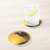 Silhouette eines wilden Kamels am Sonnenuntergang Getränkeuntersetzer (Seite)