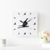 Silhouette für den Schneeschuh im Downhill Quadratische Wanduhr (Zuhause)