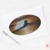 Silhouette für Surfer Ovaler Aufkleber (Umschlag)