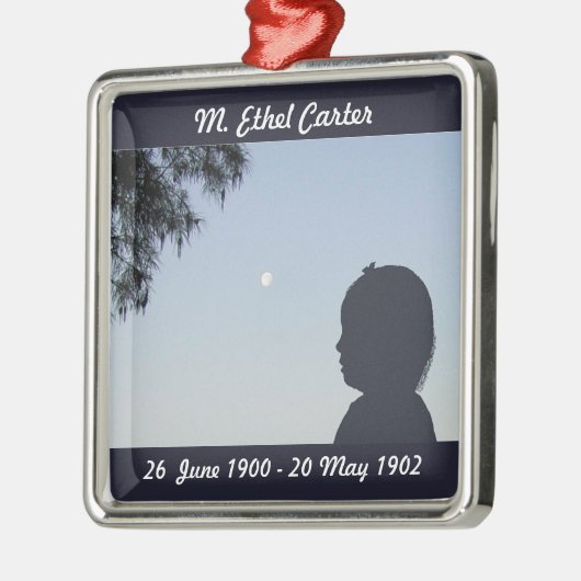 Silhouette-Gedächtnisdekoration - Baby Girl Silbernes Ornament (Links)